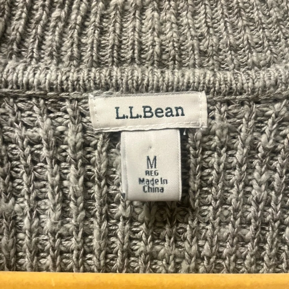 LLBean women’s cardigan sweater, short collar, chunky knit mid length Sz M
